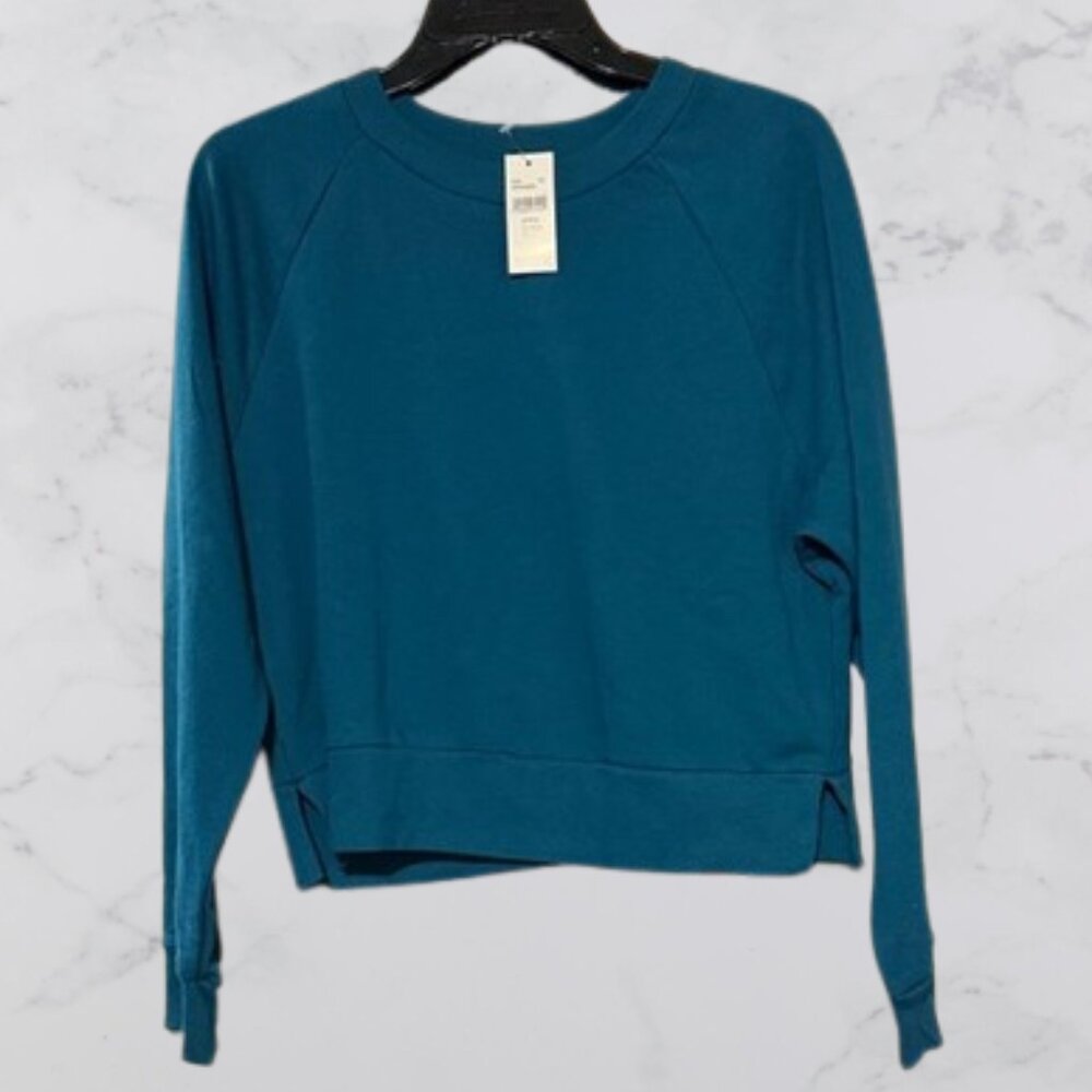 NWT Women's Teal pullover Size M